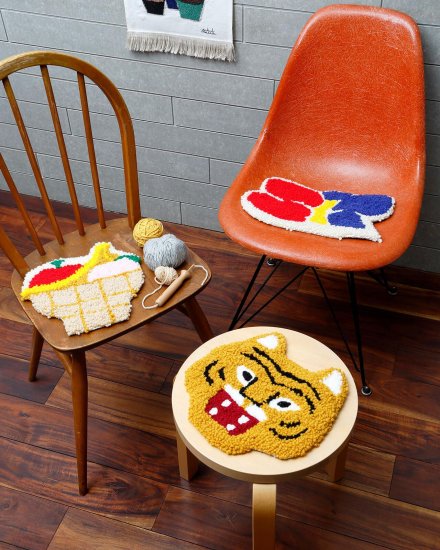 '- Giiton - PUNCH NEEDLE MAT KIT SIT